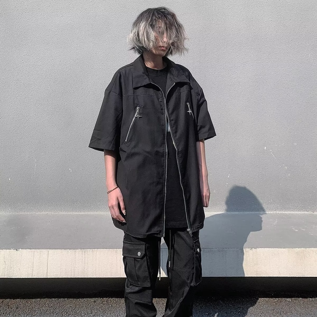 Áo Sơ Mi Tay Ngắn Màu Đen Có Khóa Kéo Dáng Rộng Phong Cách Đường Phố Mỹ Cá Tính Cho Nam