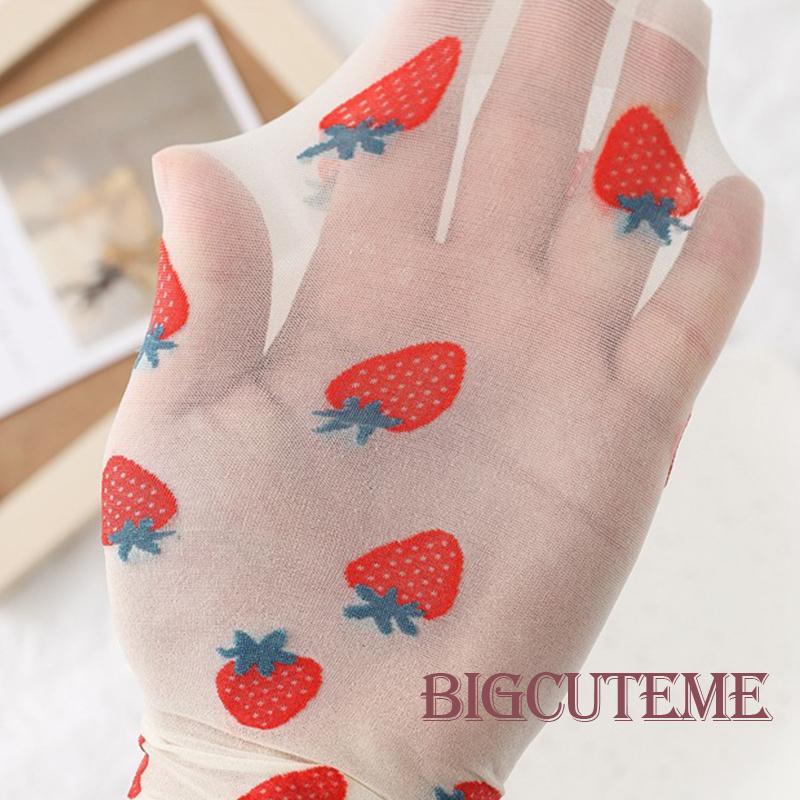 Vớ Lưới Dài Tới Mắt Cá Chân In Họa Tiết Dâu Tây Thoáng Khí Phong Cách Lolita Mặc Hàng Ngày Cho Nữ