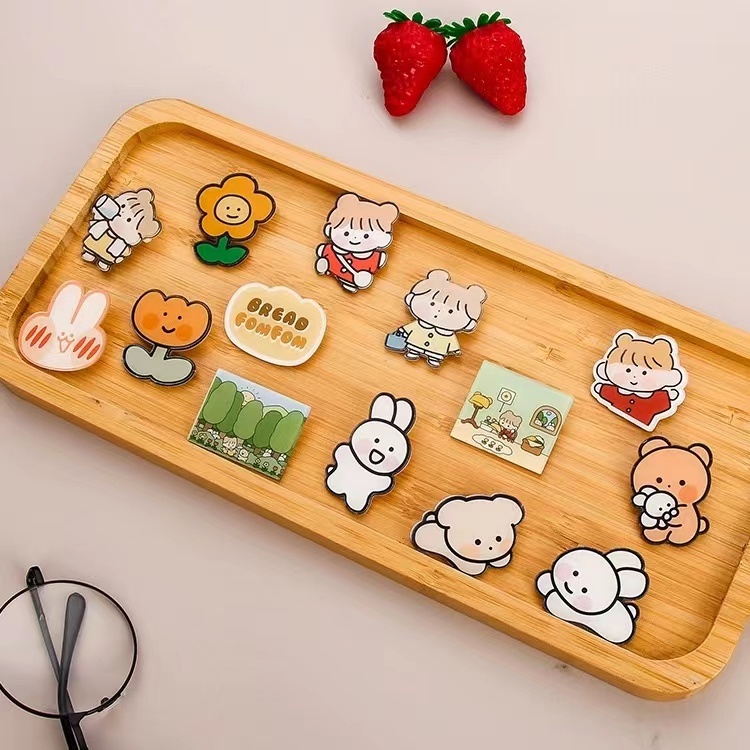 Ghim cài trang trí túi và trang phục bằng acrylic họa tiết hoạt hình xinh xắn -Fashinrandy