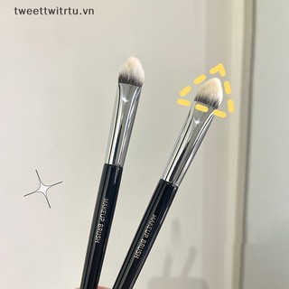 Trwitu foundation concealer makeup brushes three-sided slope contour highlight detail brush cosmetic beauty brush tool vn