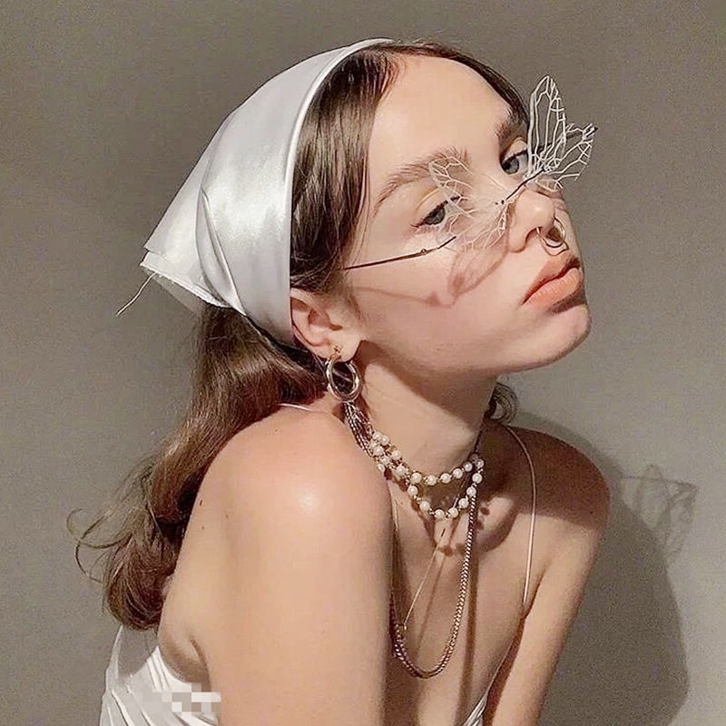 Kính Mát Dây Xích Hình Đôi Cánh Phong Cách Âu Mỹ Thời Trang Đi Biển Cho Nữ