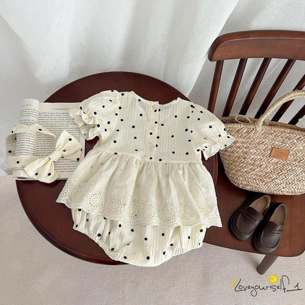 Bộ Áo Liền Quần Cổ Thuyền Tay Ngắn Phối Ren Họa Tiết Chấm Bi + Băng Đô Xinh Xắn Cho Bé Gái B930G