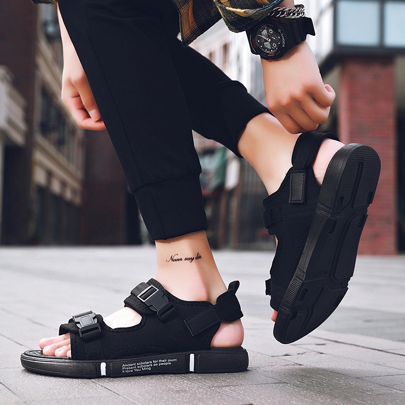 Giày Sandal Siêu Nhẹ Thoải Mái Thời Trang Mùa Hè Cho Nam Và Nữ