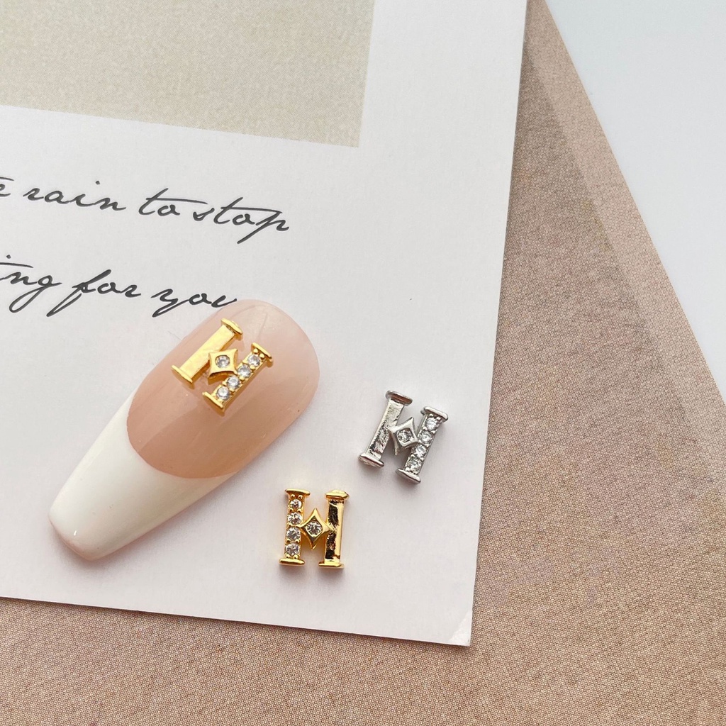 Set 10 Phụ Kiện Trang Trí Móng Nghệ Thuật Hình Học Bướm Vương Miện Rỗng Bằng Kim Loại