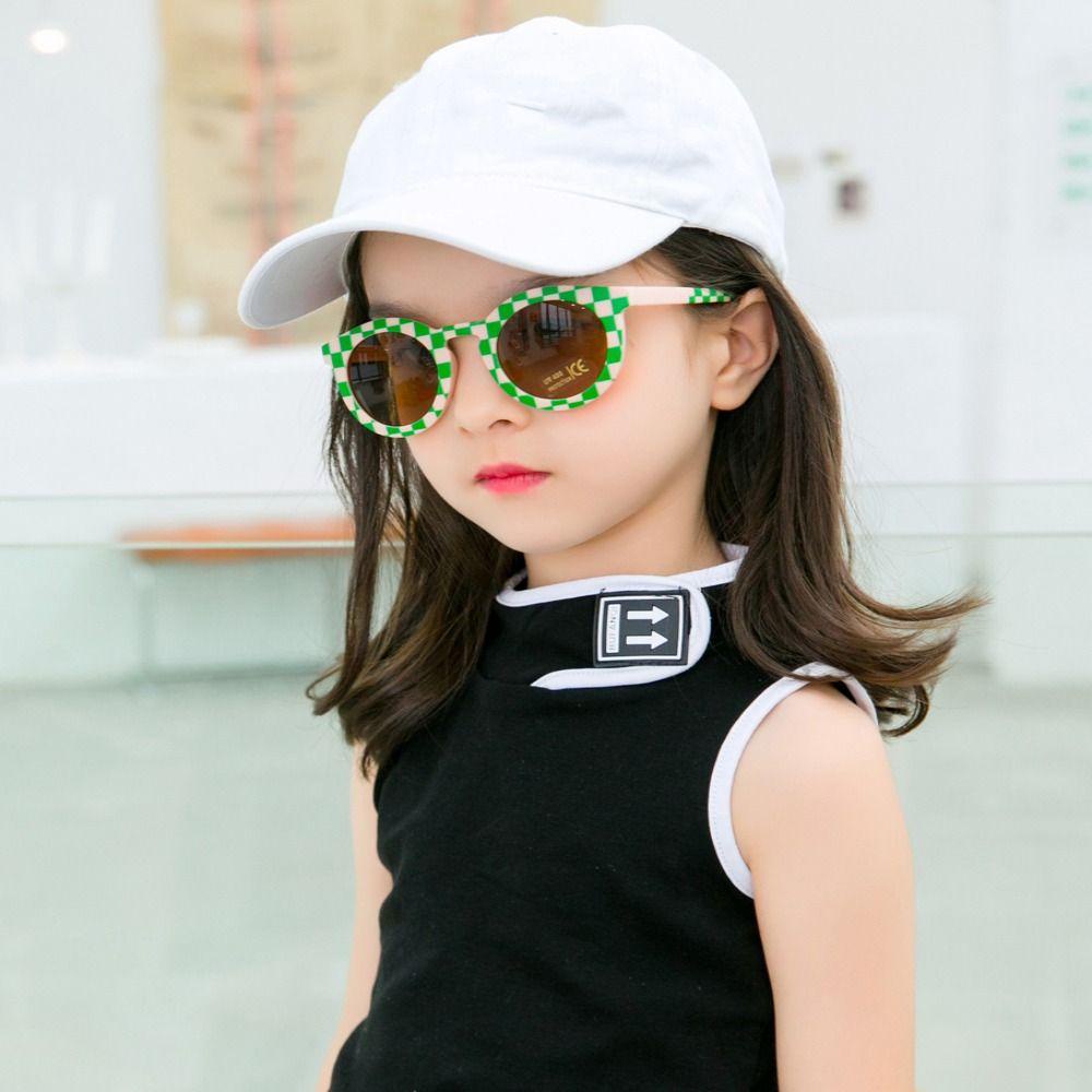 Kính Mát Gọng Tròn Chống Tia UV Họa Tiết Kẻ Sọc Dễ Thương Dành Cho Bé