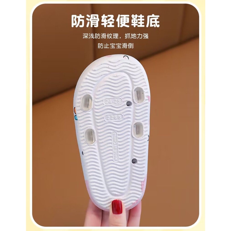 Dép Đi Trong Nhà Đế Mềm Dày Chống Trượt In Họa Tiết Hoạt Hình Dễ Thương Thời Trang Mùa Hè Cho Bé Trai Và Gái