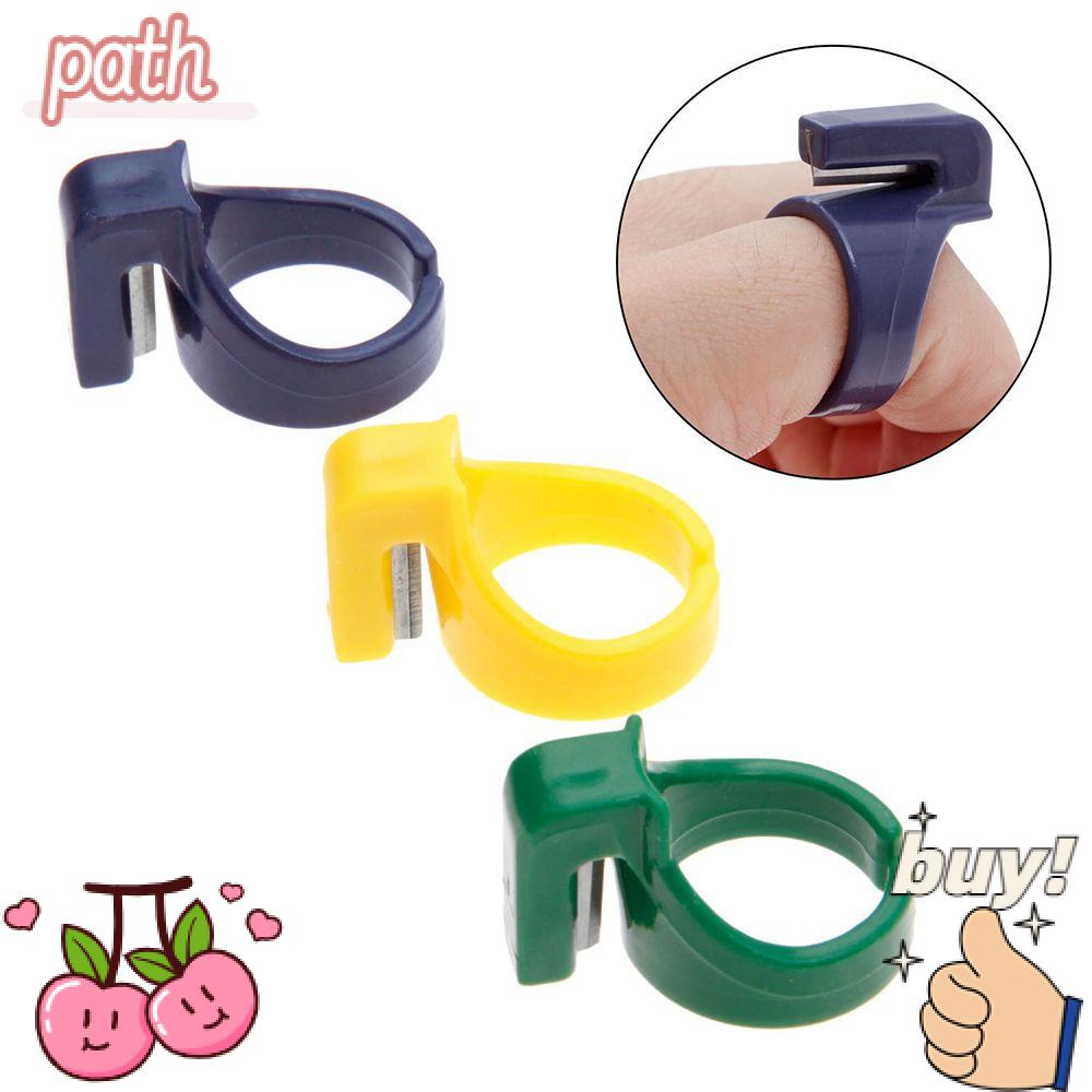 Set 3 Dụng Cụ Xỏ Chỉ Bằng Nhựa Dùng Làm Đồ Thủ Công Tại Nhà