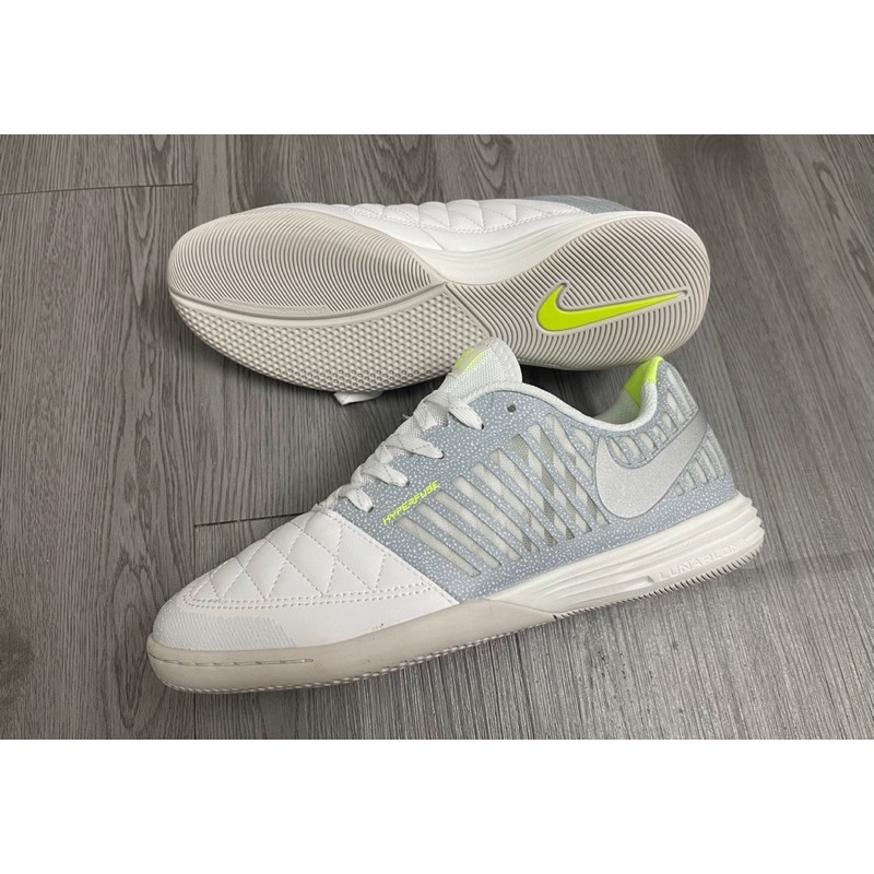 Siêu bền , khâu đế bên trong giày Giày đá bóng Fulsal IC Lunar gato