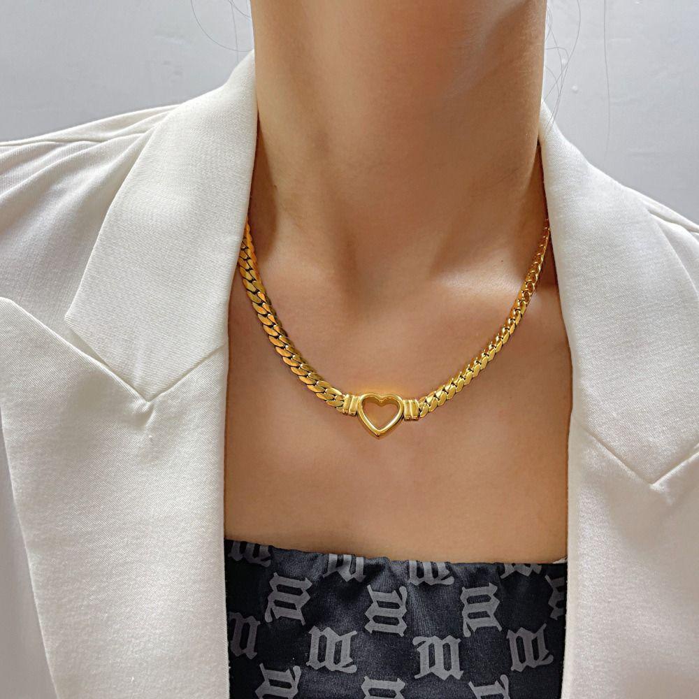 Vòng cổ Thép Không Gỉ Mạ Vàng Mặt Hình Trái Tim Thời Trang Cho Nữ