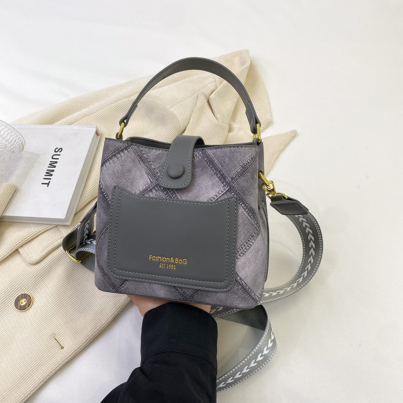 Túi Đeo Chéo Vai Họa Tiết Thêu Thời Trang Sành Điệu Cho Nữ