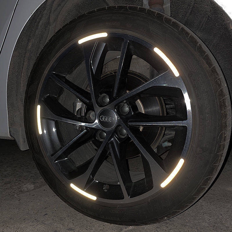 Universal Car Wheel Hub Reflective Sticker Wheel Flash Stickers Car Luminous Stickers Tire Motorcycle Electric Car Bicycle NAC9