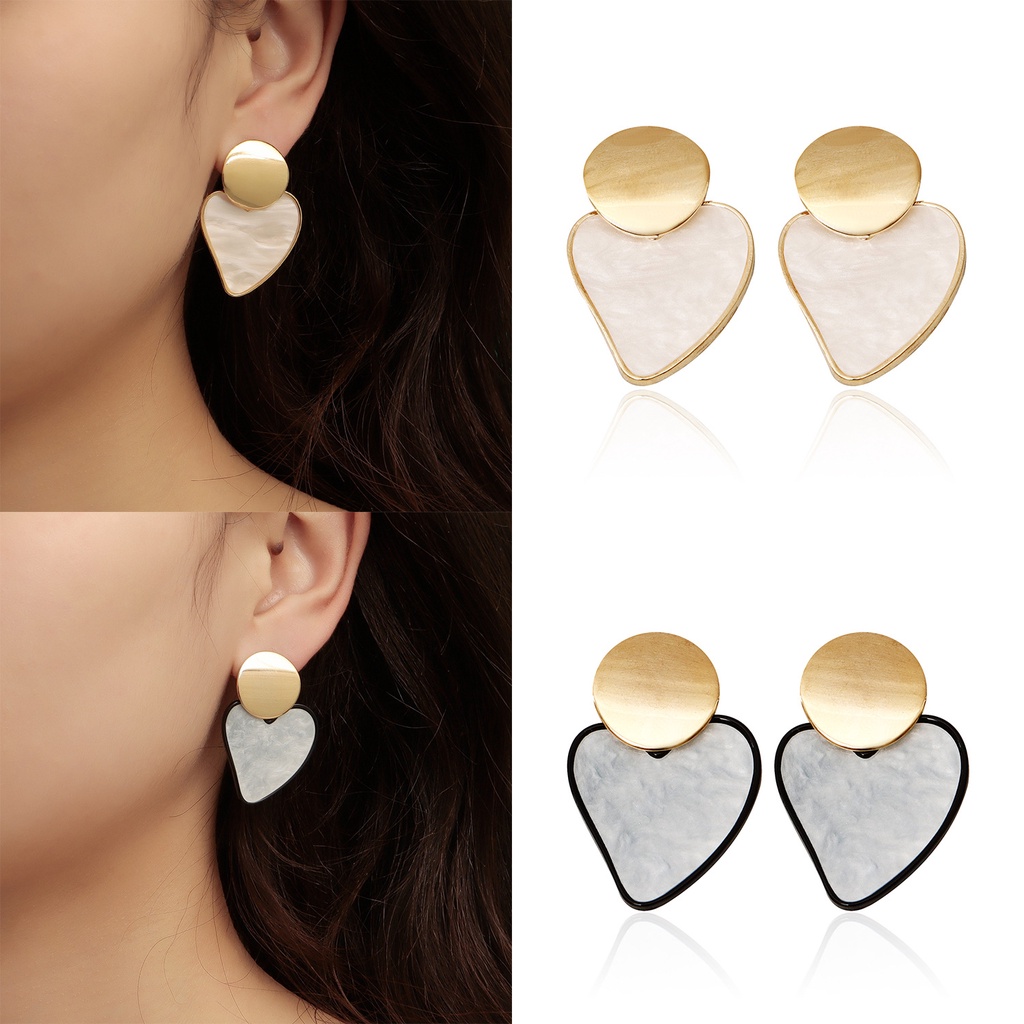 1 Đôi Bông Tai Kim Loại Hình Trái Tim Phong Cách Retro