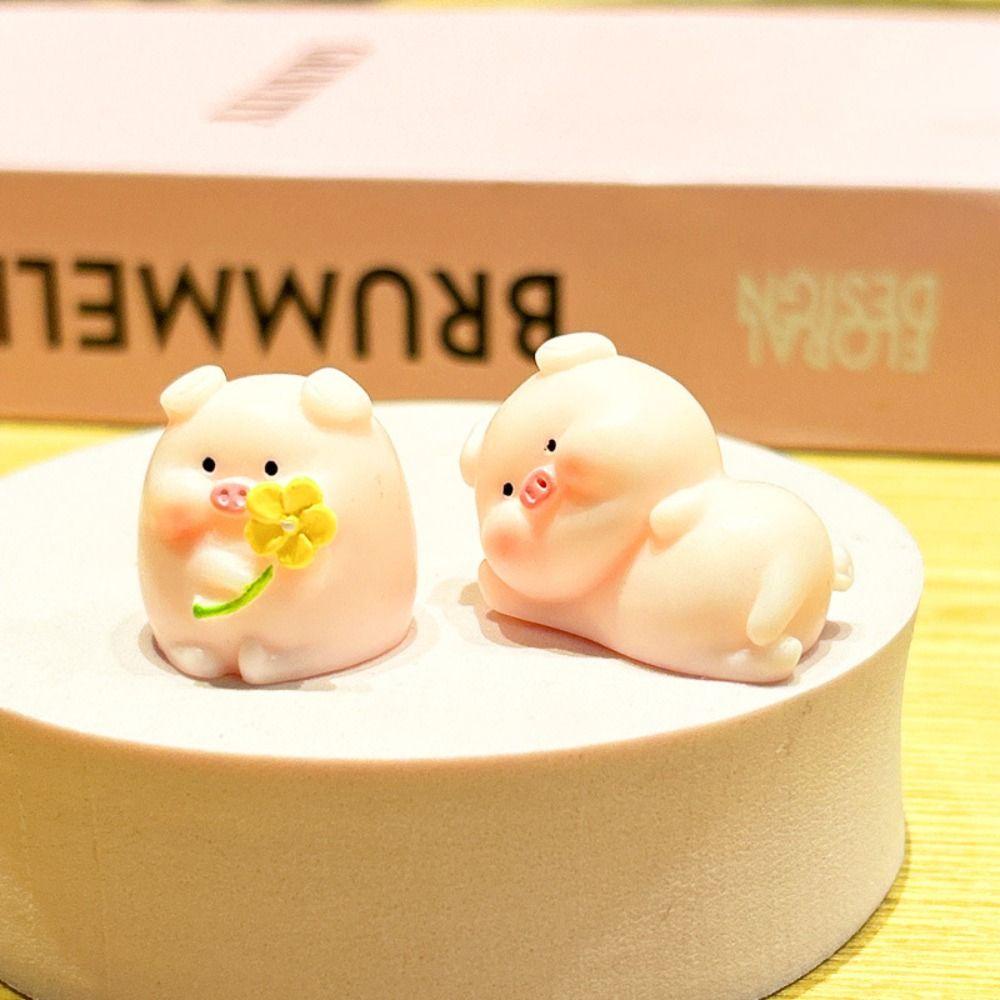 Mô Hình Heo Con Dễ Thương Dùng Trang Trí Xe Hơi