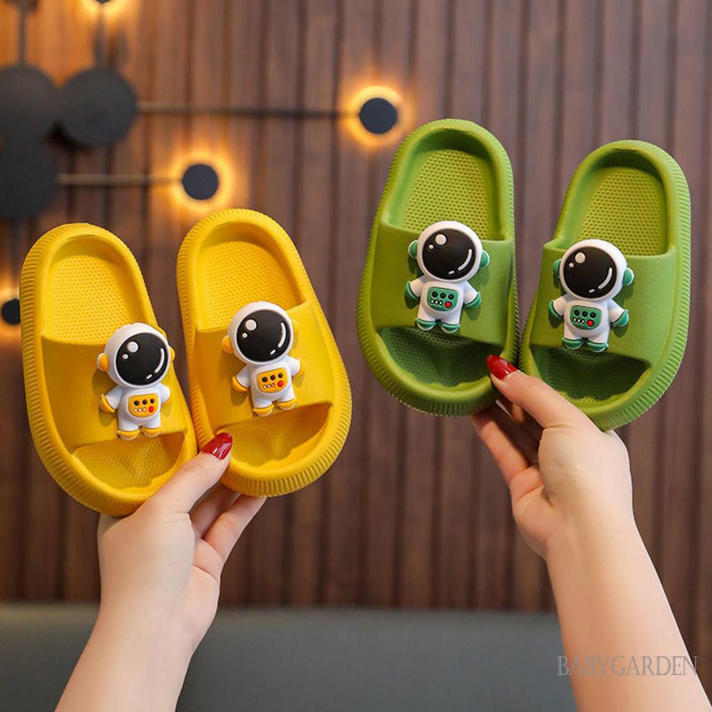 Dép Đi Trong Nhà Chống Trượt Mềm Mại Họa Tiết Phi Hành Gia Hoạt Hình Dành Cho Trẻ Em