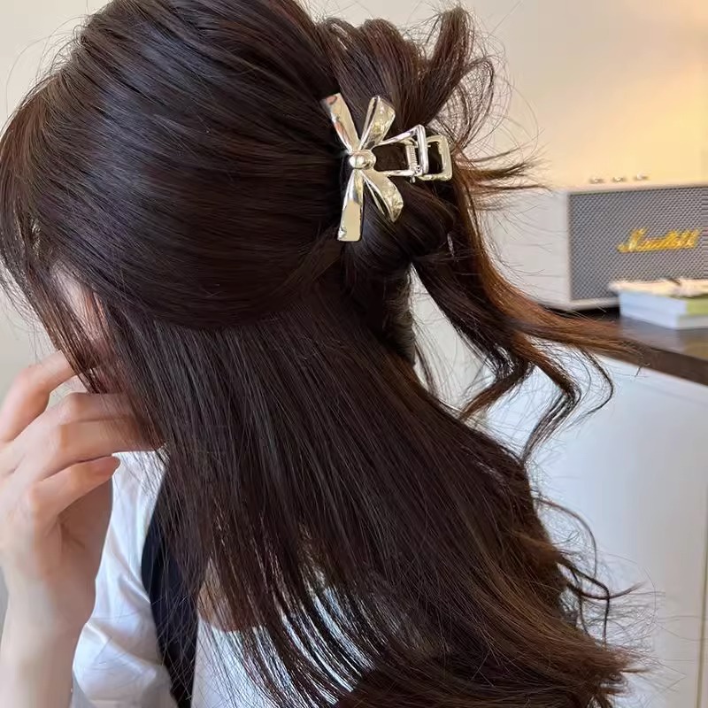 Kẹp Tóc Kim Loại Hình Cá Mập Đính Nơ Xinh Xắn Cho Nữ