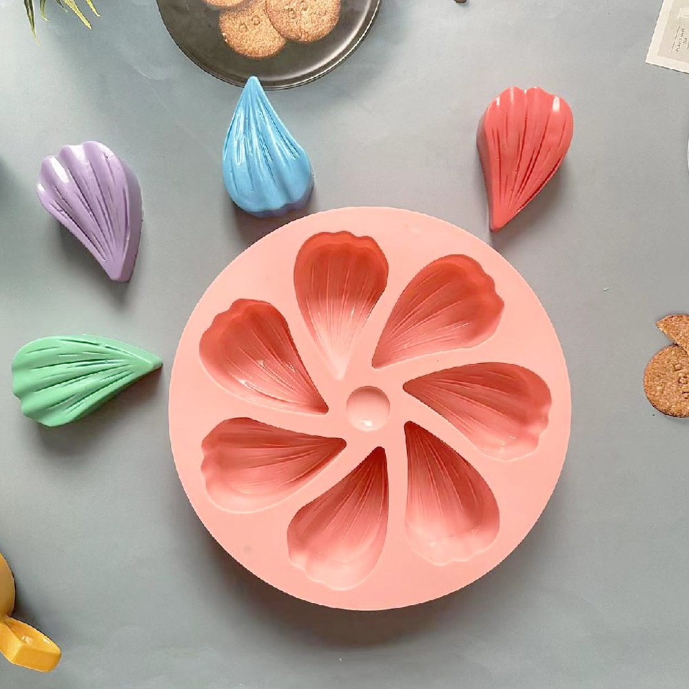 Khuôn Silicone Làm Bánh Hình Cánh Hoa 7 Ô