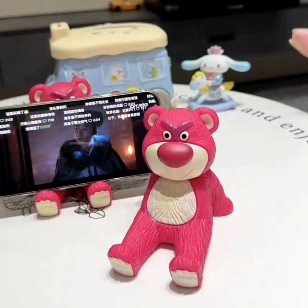 Giá Đỡ Điện Thoại Để Bàn Hình Gấu Và Dâu Tây Dễ Thương