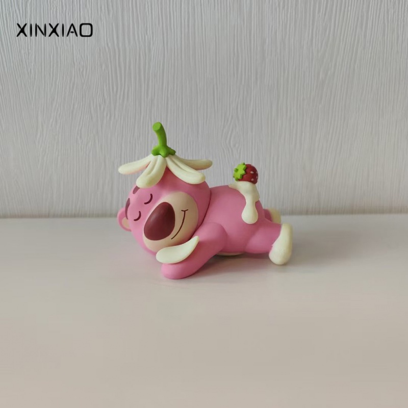 Búp bê gấu dâu tây hoạt hình handmade cho món quà sinh nhật bé gái