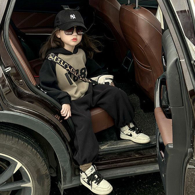 Bộ Đồ Thể Thao Hai Mảnh Bằng Vải Nỉ Thoải Mái Thời Trang Xuân Thu Phong Cách Hàn Quốc Cho Bé Gái