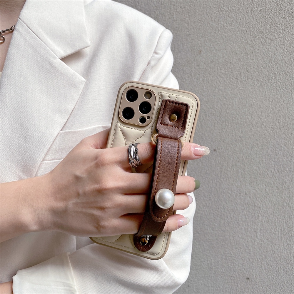 Ốp Điện Thoại Mềm Chống Sốc Có Đai Đeo Tay Bảo Vệ Camera Cho iPhone 14 Pro MAX 11 12 13 Pro MAX XS MAX XR