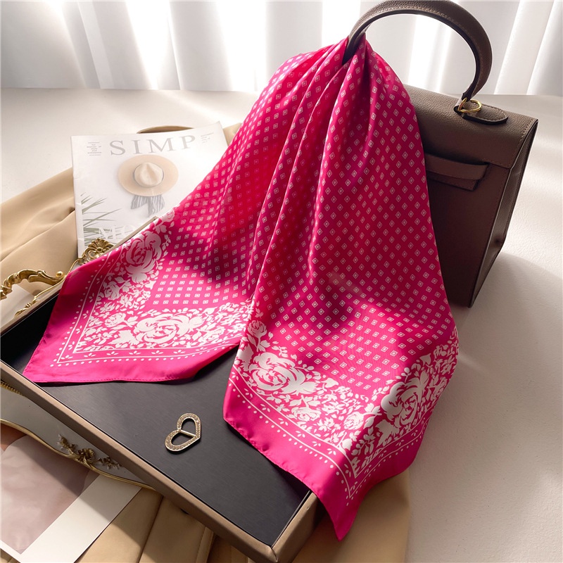 Khăn Choàng Cổ Nhỏ Hình Vuông Sọc Caro Bằng Lụa Màu Sắc Phù Hợp Cho Nhảy Hip Hop