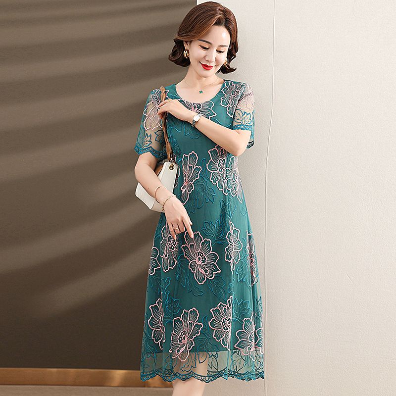 Đầm Dáng Rộng Thêu Họa Tiết Phong Cách Phương Tây Thời Trang Mới 2023