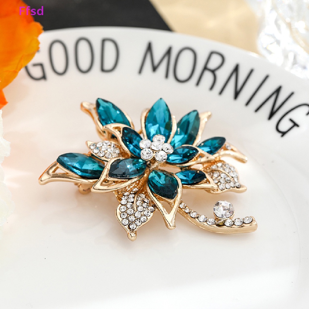 {Ffsd} Ghim Cài Áo Khoác / Khăn Choàng / Mũ Hình Hoa Đính Đá Zircon Thanh Lịch Thời Trang Phù Hợp Với Quần Áo