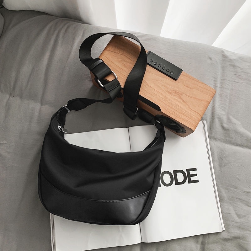 Túi Đeo Chéo &amp; Đeo Vai Bằng Nylon Màu Đen Đơn Giản Thời Trang Hàn Quốc Nhật Bản &amp; Hobo Cho Nữ