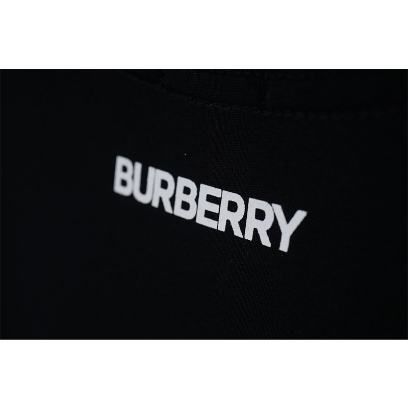 Áo Thun Tay Ngắn BU88RBE &amp; - Thời Trang Mới Nhất Cho Nam Và Nữurtry7E5R