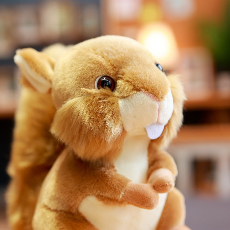 Thú Nhồi Bông Hình Chú Sóc Đuôi To Dễ Thương