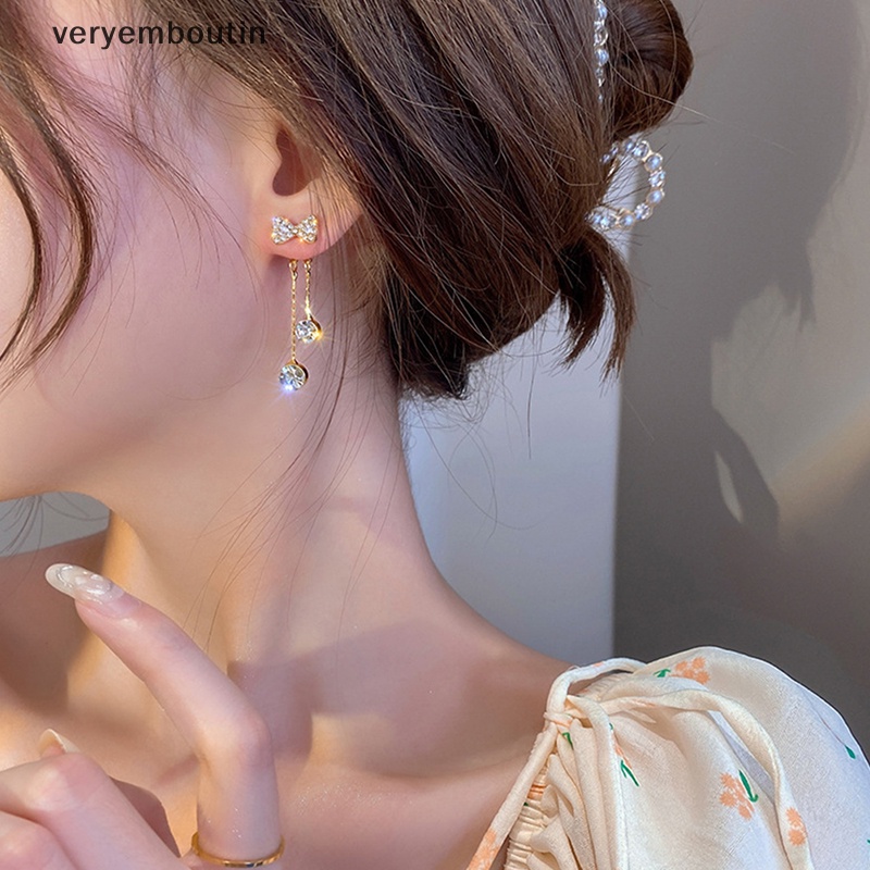 Bông Tai Mạ Bạc 925 Dáng Dài Đính Đá Phối Tua Rua Thời Trang