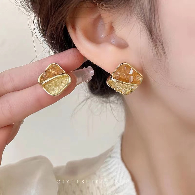 Bông Tai Đính Đá Pha Lê Màu Gradient Thời Trang Mới 2023