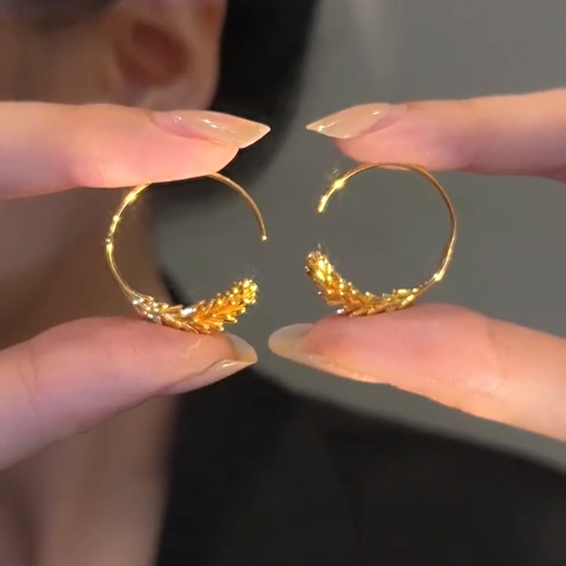 Khuyên Tai Kim Loại Hình Chiếc Nhẫn Phong Cách Thời Trung Cổ