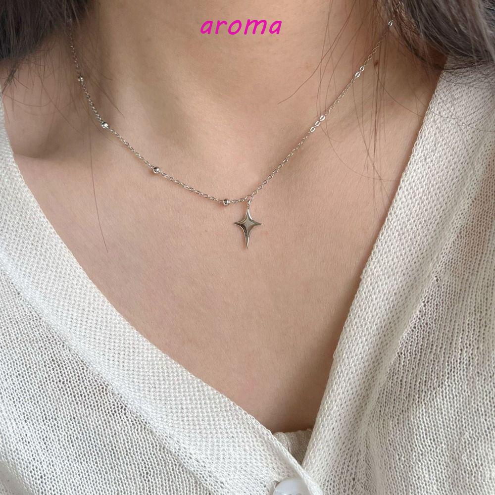 Vòng cổ Choker Bằng Thép Titan Mặt Hình Ngôi Sao Bốn Cánh Đơn Giản Thời Trang Cho Nữ