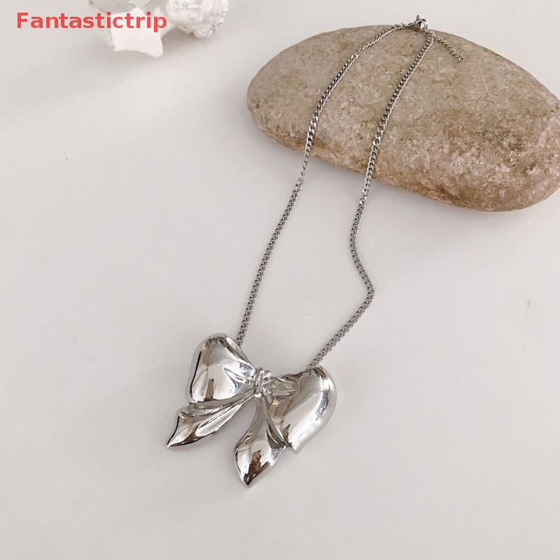 Vòng Cổ Choker Bằng Kim Loại Mặt Hình Nơ Đính Ngọc Trai Thời Trang Cho Nữ