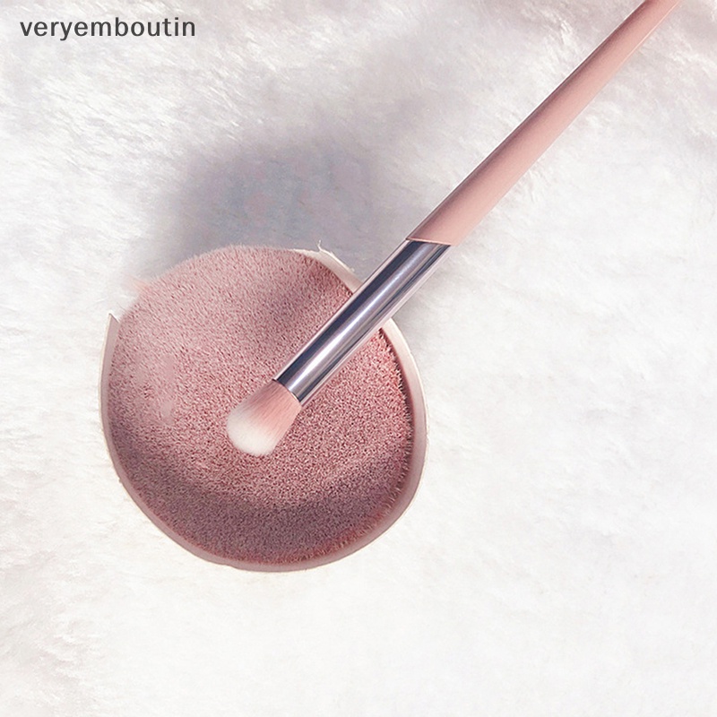 1 Cọ Trang Điểm Nền Chuyên Nghiệp