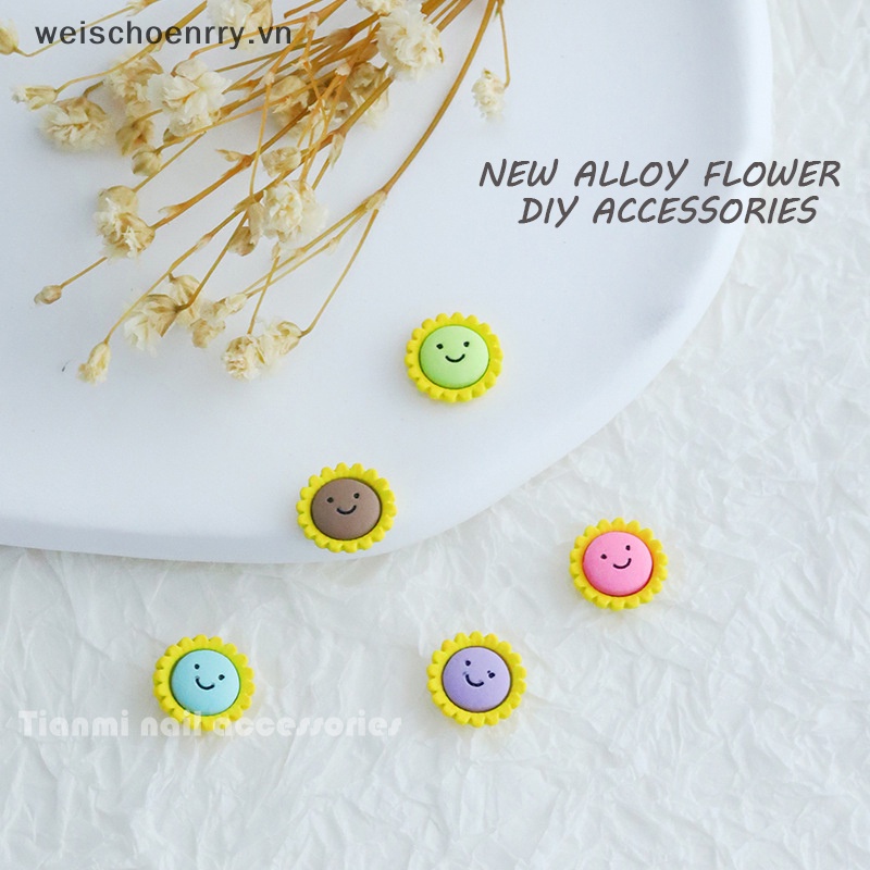 50 Phụ Kiện Trang Trí Móng Tay Hình Hoa Hướng Dương Bằng Hợp Kim