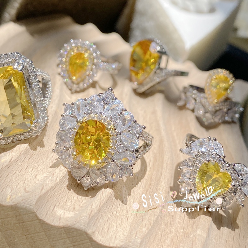 Nhẫn Mạ Vàng 18K Đính Đá Zircon Sang Trọng