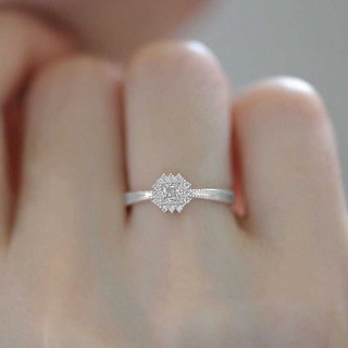 Nhẫn Đính Hôn Bằng Thép Titan Đính Đá Zircon Sang Trọng Thời Trang