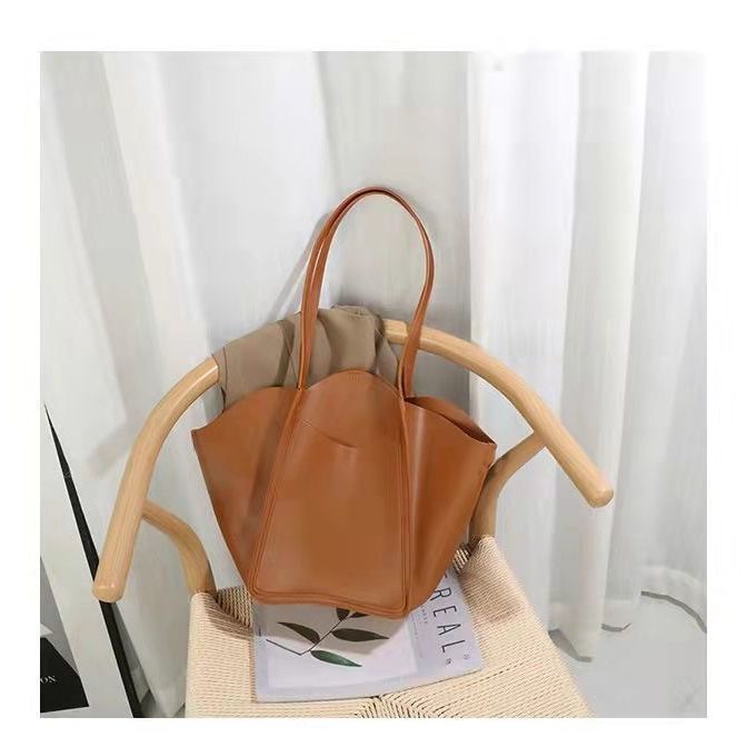 Túi Đeo Vai Sức Chứa Lớn Hình Cánh Hoa Tulip Độc Đáo Dễ Phối Đồ Cho Học Sinh