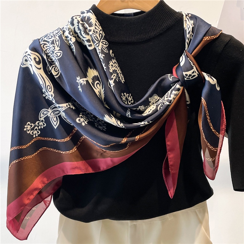 Khăn Quàng Cổ Chống Nắng Bằng Lụa Satin Họa Tiết Hoa / Thỏ Kích Thước Lớn 110cm