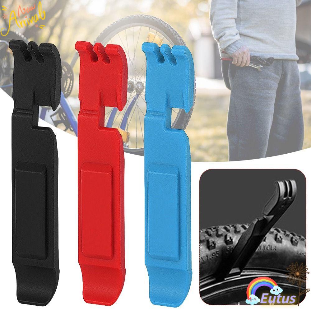 Set 2 Dụng Cụ Mở Lốp Xe Bằng Nhựa Màu Đen Tiện Lợi