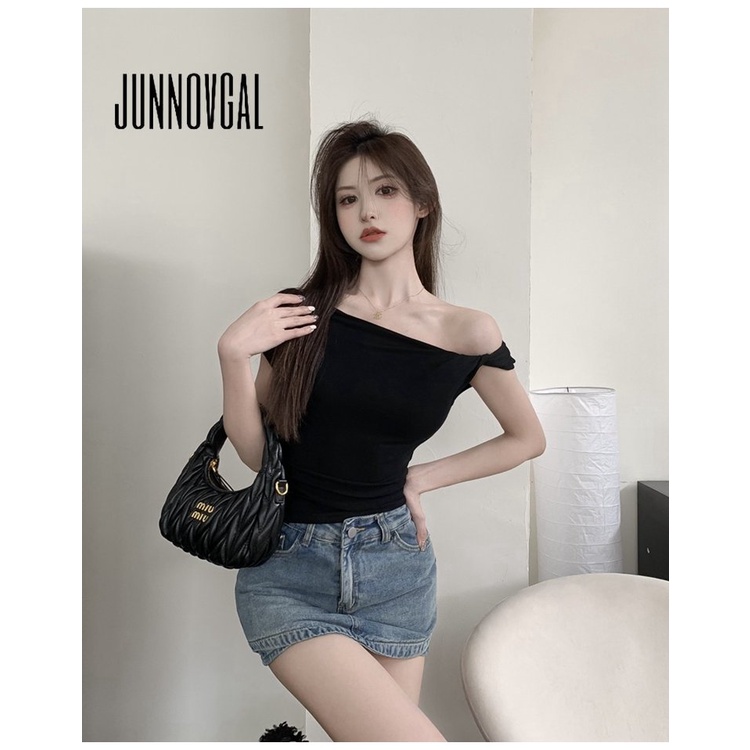 Áo nữ JUNNOVGAL tay ngắn trễ vai eo cao màu trơn thời trang mới 2023