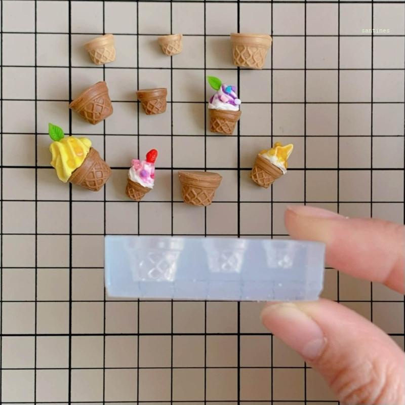 Bộ 2 Khuôn Silicone Làm Kem Hình Nón Trang Trí Bàn DIY