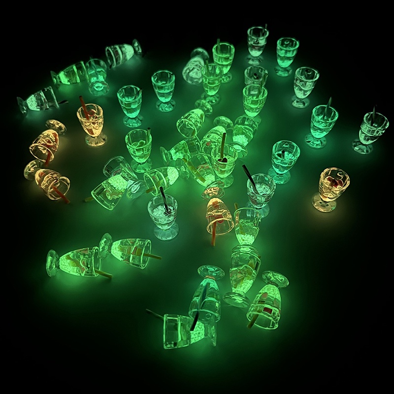 Bộ 2 Ly Thủy Tinh Mini Bằng Nhựa Resin Màu Sắc Ngẫu Nhiên Dùng Trang Trí Tiểu Cảnh