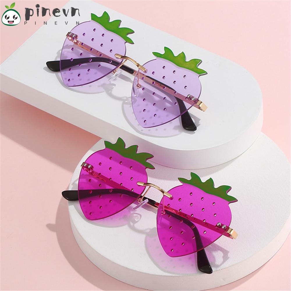 PINEVN Kính Chống Nắng Y2K Viền Kim Loại Không Vành Họa Tiết Dâu Tây Phong Cách Hip Hop Đường Phố Cho Lễ Hội / Tiệc / Rave