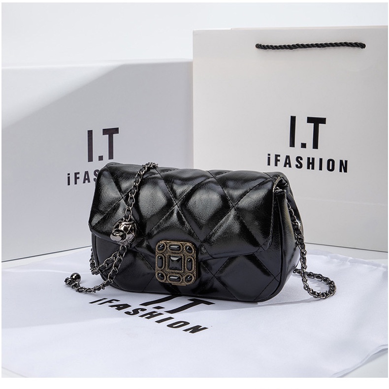 Túi Đeo Chéo Dây Xích Đính Hạt Kim Cương Nhỏ Nhắn Xinh Xắn Dành Cho Nữ