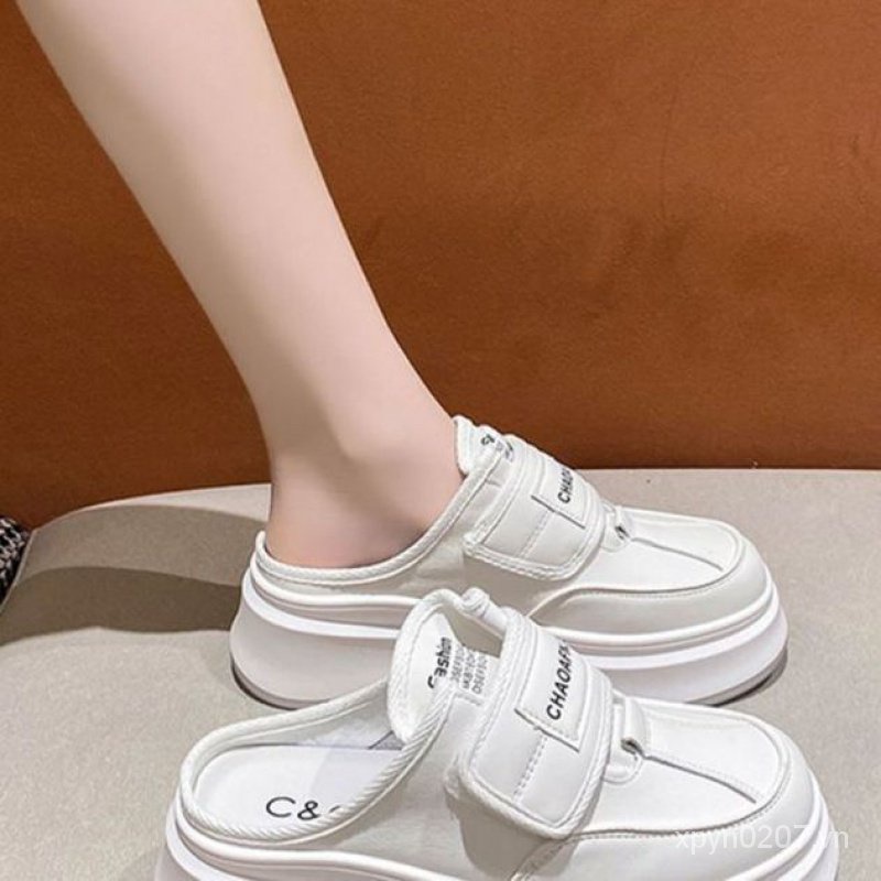 Dép Nữ Bít Mũi Đế Dày Tăng Chiều Cao Phong Cách Mới Mùa Hè 2023