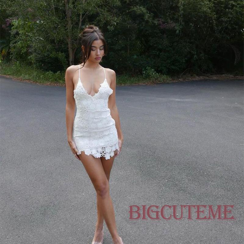 Đầm Hai Dây Ren Hoa Cổ Chữ V Khoét Sâu Hở Lưng Thời Trang Mùa Hè Cho Nữ