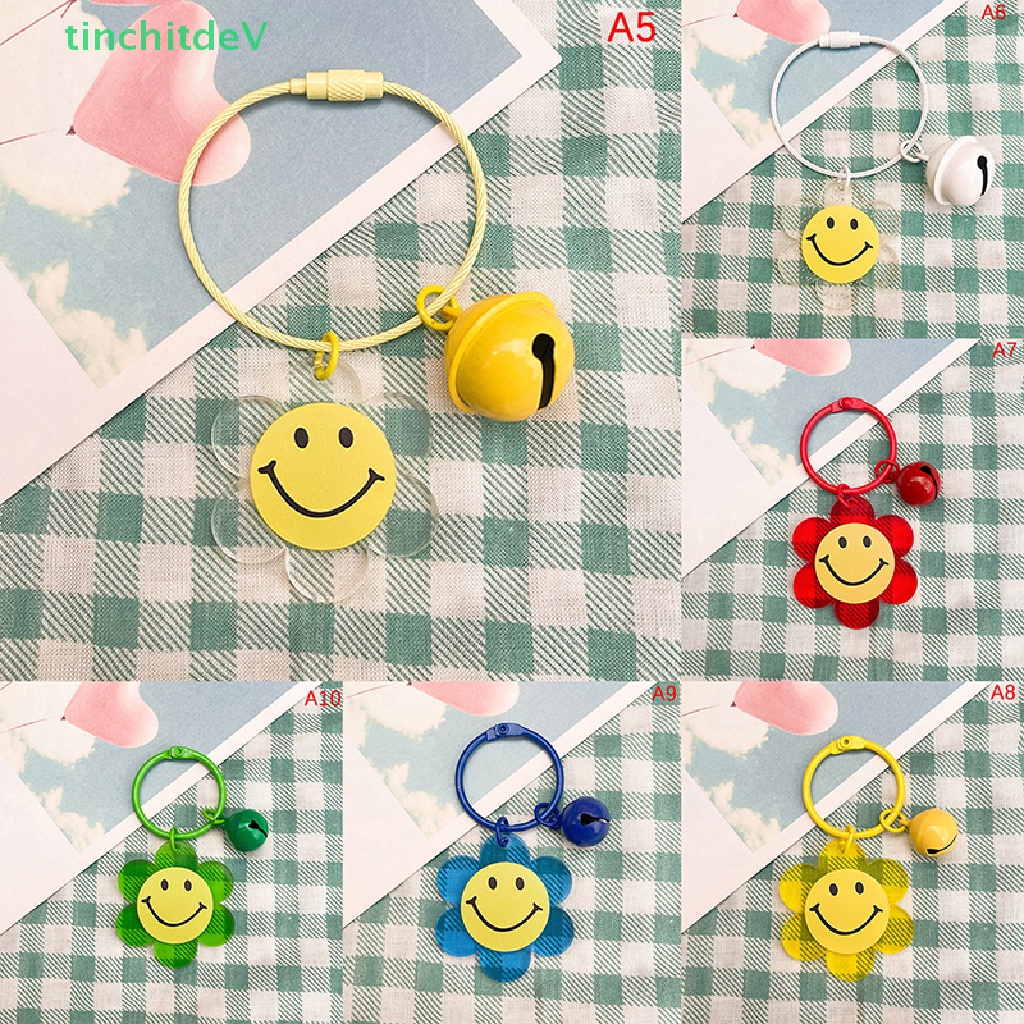 Móc Khóa Hoa Hướng Dương Bằng Acrylic Trong Suốt Dễ Thương